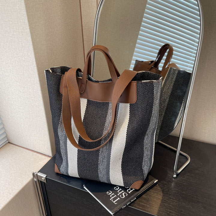Leni | Stylish shopper with zip closure