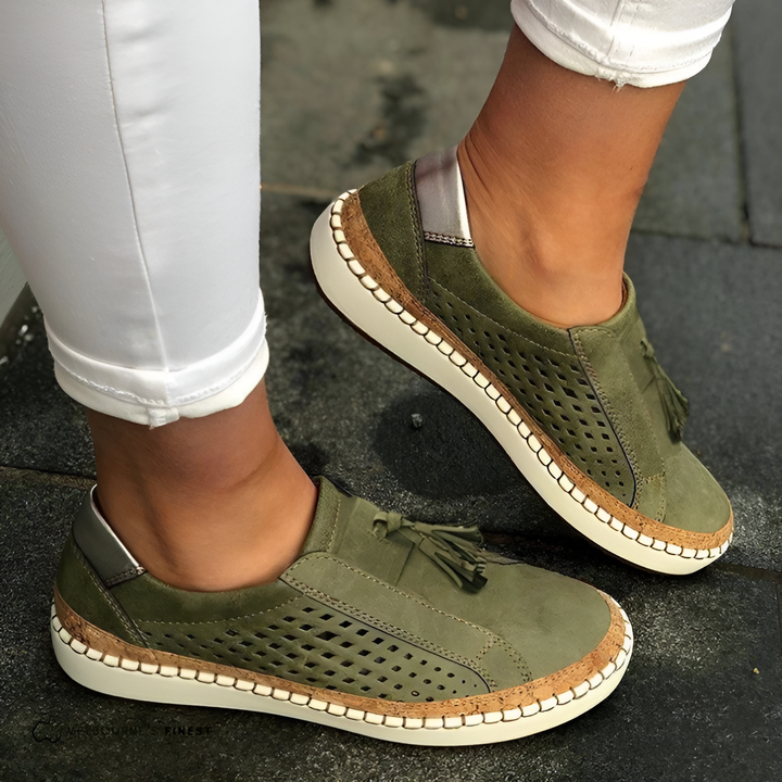LYSSA | Lightweight Everyday Slip-Ons