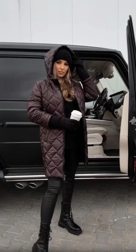 Bogna | Elegant quilted down jacket with hood